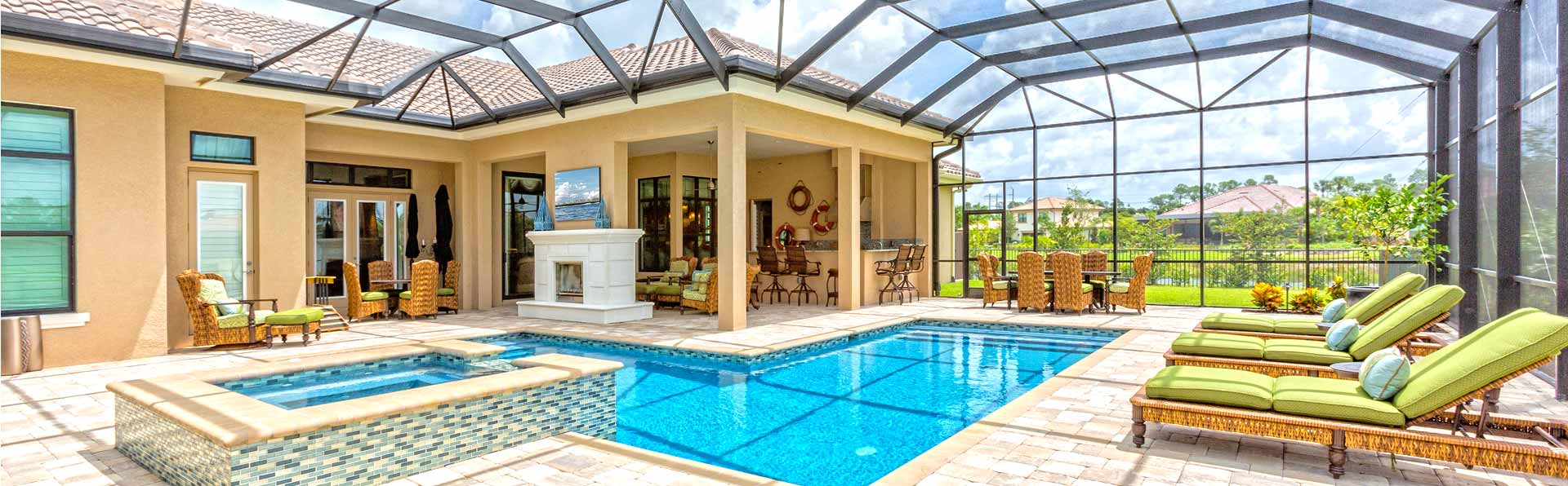 Lanai with Swimming Pool and outdoor Kitchen